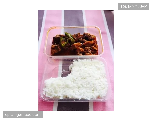 李小鹏刚发的家常早餐，看着像米其林开胃菜，我的外卖券哭了